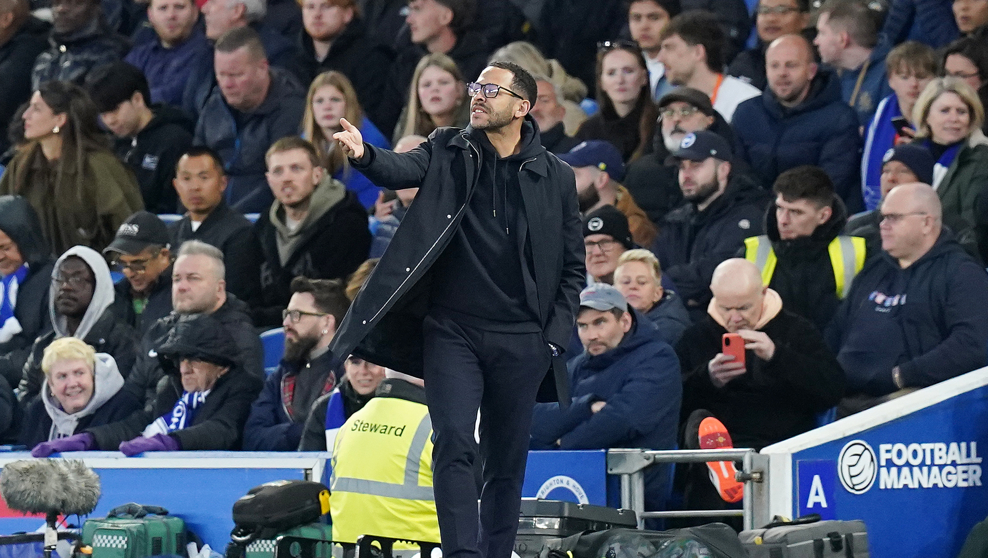 Liam Rosenior seethes at ‘indefensible’ Chelsea display in Brighton hammering