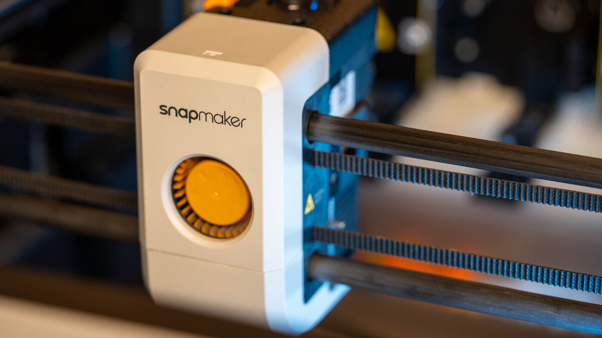 Tool-changing 3D printing that eliminates purge waste and improves multi-colour efficiency. Picture: Noel Campion.