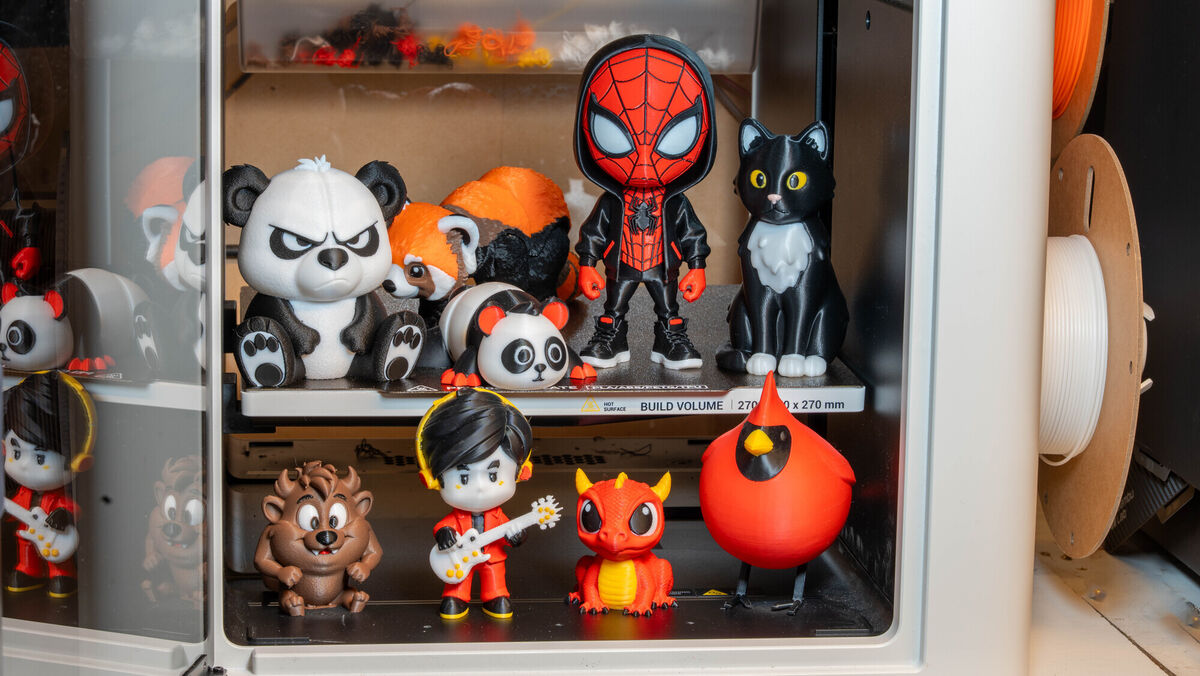 Snapmaker U1 produces sharp detail, clean colour transitions, and reliable bed adhesion. Picture: Noel Campion.