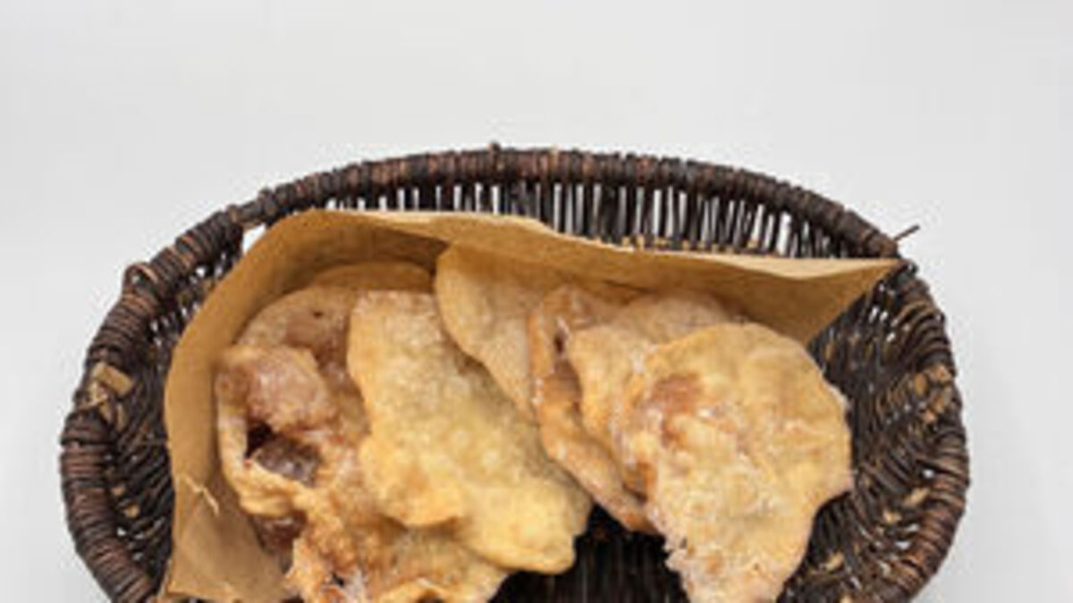 Pastel (Fried Pastry)