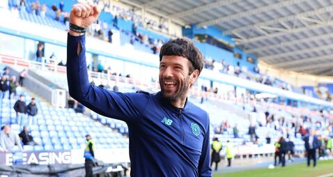 Reading v Cardiff City - Sky Bet League One - Select Car Leasing Stadium