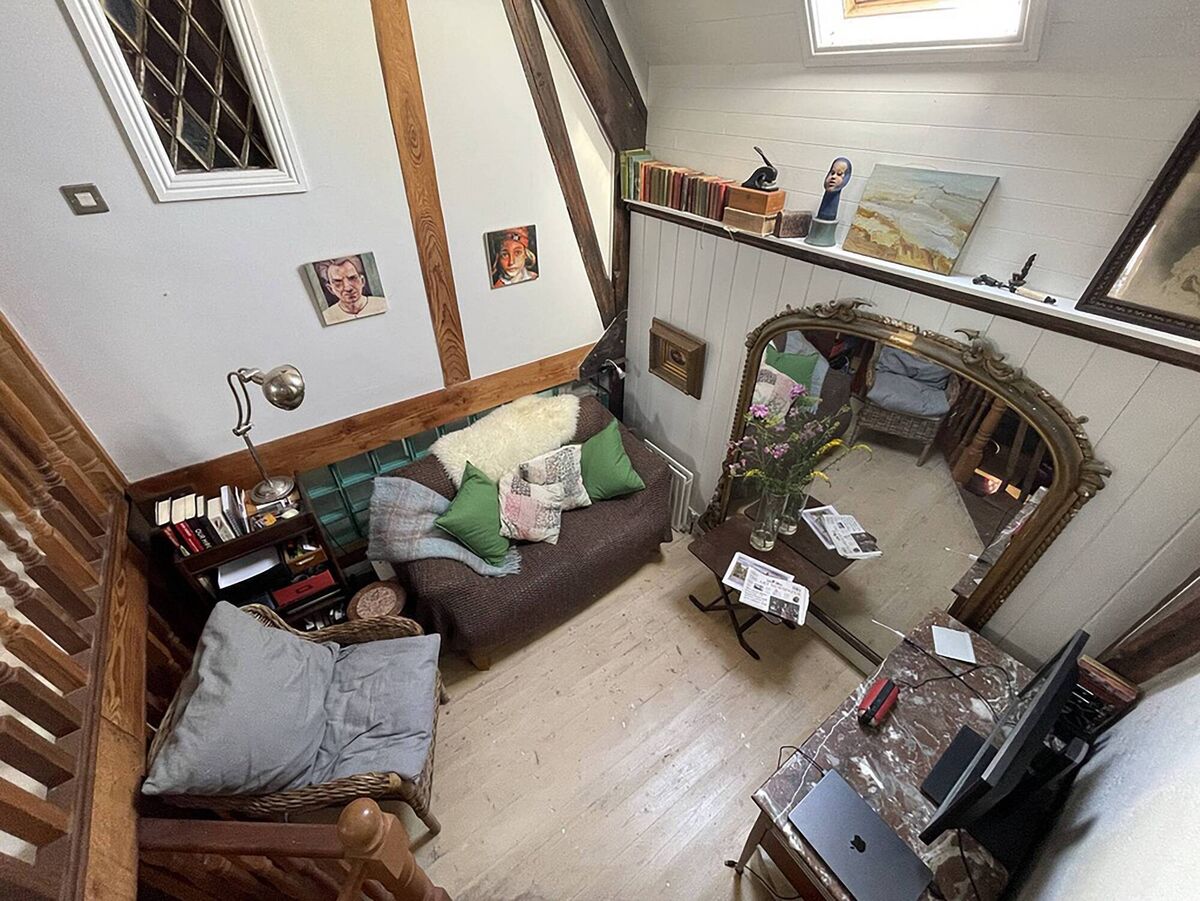 Overhead view of the artist and sculptor's office and cosy relaxation space.