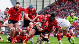 <p>ON THE RAMPAGE: Munster's John Hodnett scores his side's first try. Pic: Nick Elliott/Inpho</p>
