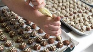 <p>Patrick McKillen Jr had asked the court in March to protect his Ring of Kerry chocolate company, Seacláidí Na Sceilge Teoranta, from its creditors through the appointment of an examiner.</p>