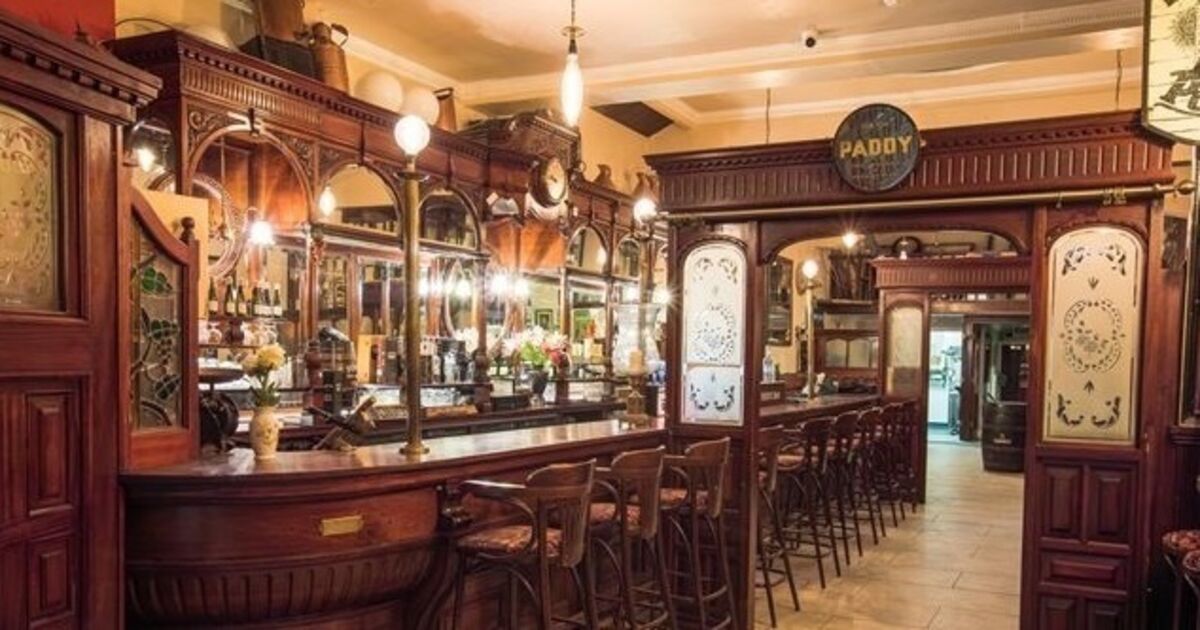 Vintage Vaults to Digital Dreams: The Unexpected Tech Angle of Reidy's & Black Cat Auction