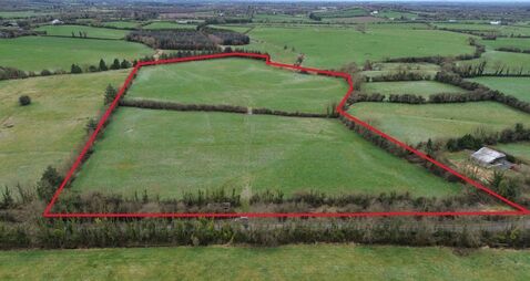 16a roadside Tipp land accepting bids until May 20