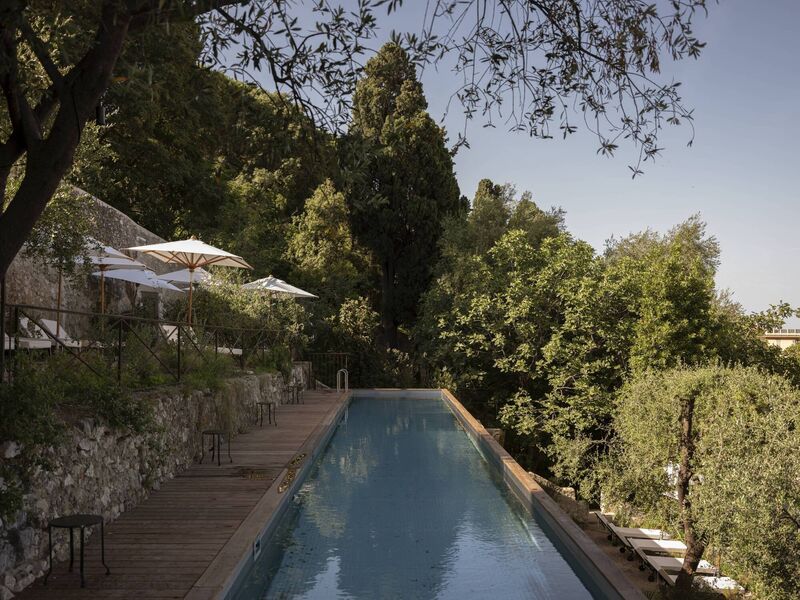 The elegant pool at Hotel du Couvent