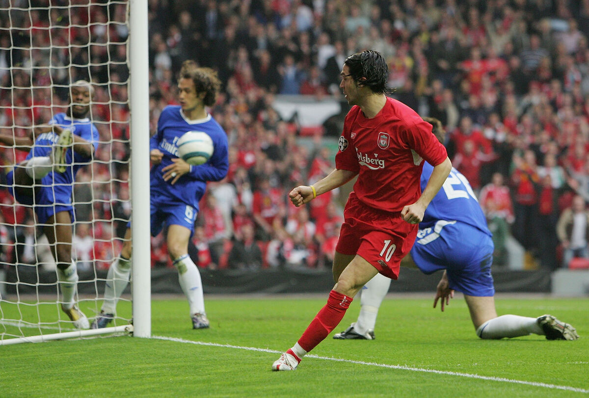 Luis Garcia of Liverpool scores a controversial goal against Chelsea. Picture: Laurence Griffiths/Getty Images