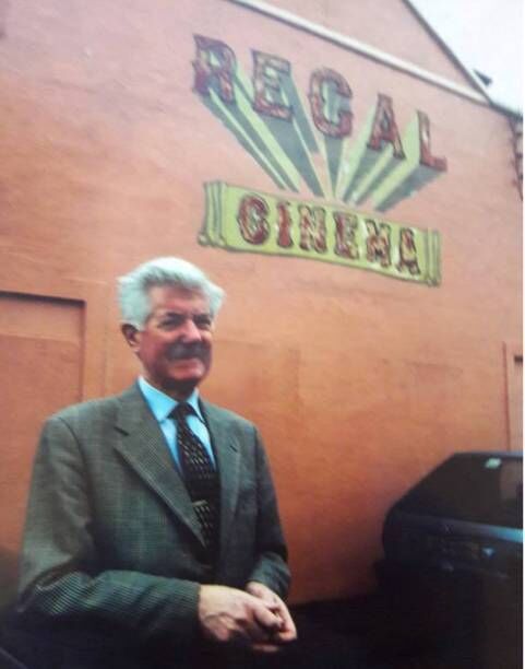 The late Eddie Gleeson outside the Regal cinema in Cappamore, Co Limerick.