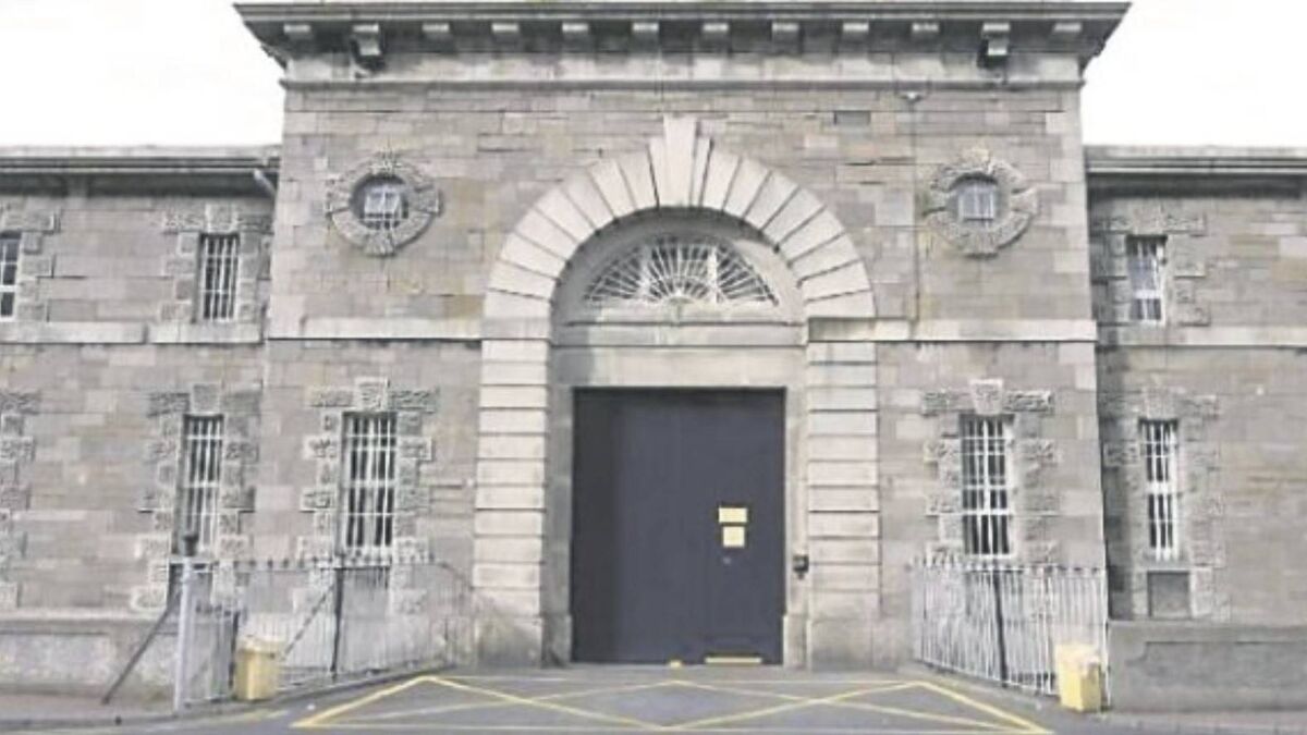 'Prisoners are brazenly stockpiling contraband': Rising number of criminal gangs operating in prisons