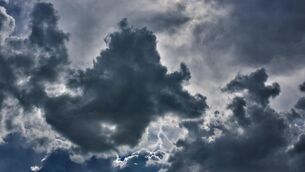 <p>Saturday night will be dry in most areas, but 'outbreaks of rain and drizzle will persist in the east and south-east'</p>
