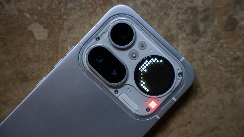 The 50MP periscope lens provides powerful 3.5x optical zoom, letting you capture everything from close-ups to distant shots at 140x. Picture: Noel Campion.