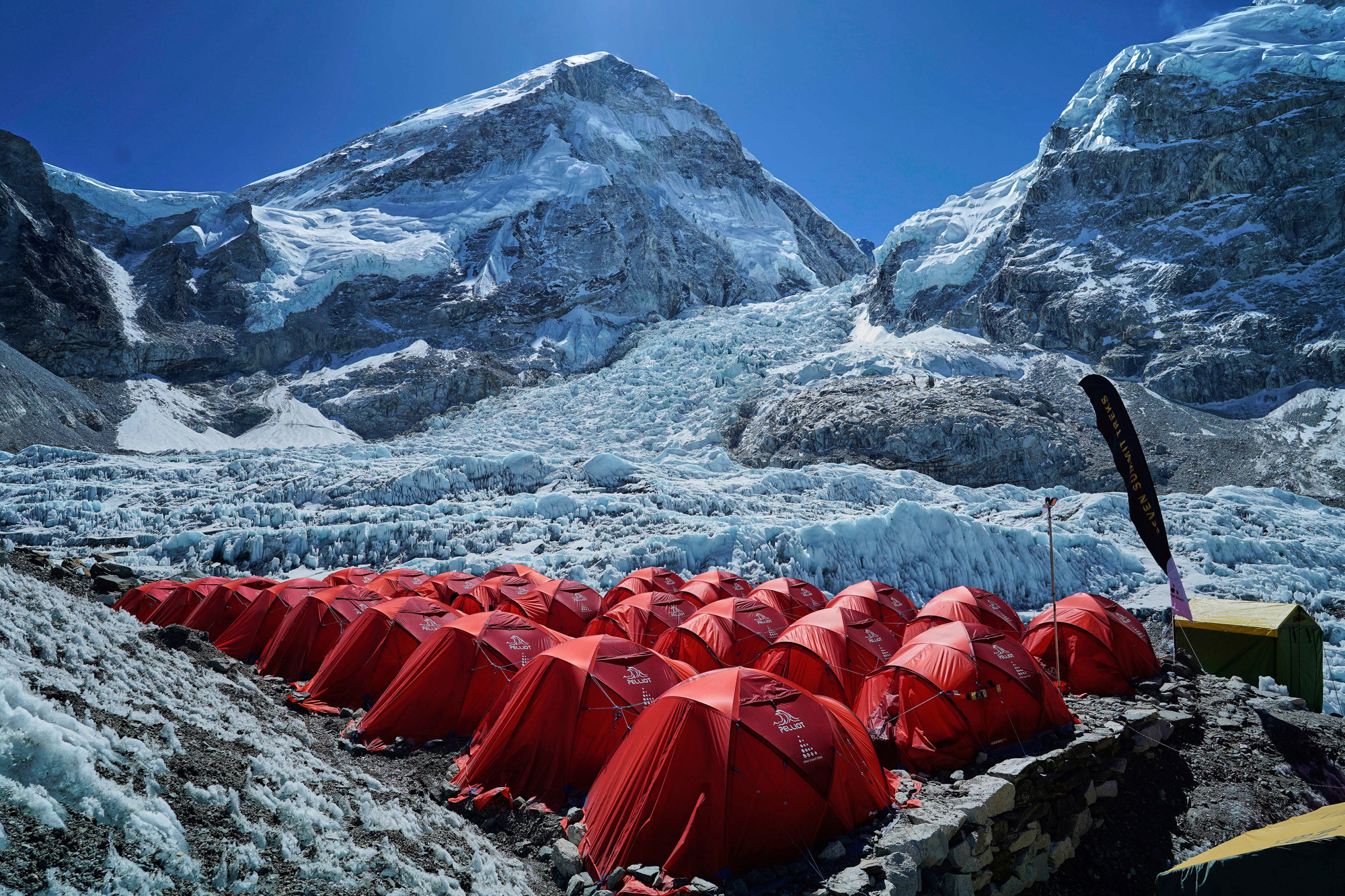 Mount Everest season opens late with climbers undeterred by huge ice block