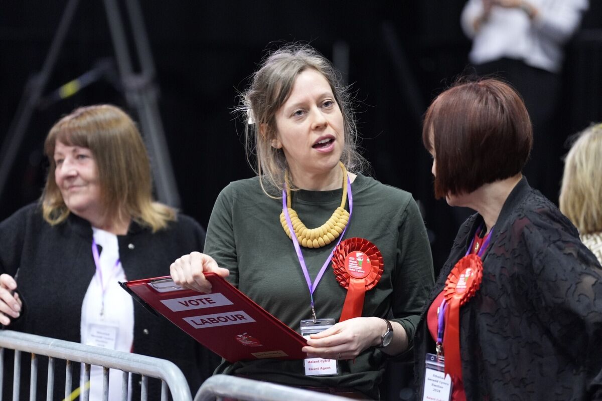 A count agent for the Welsh Labour party ahead of the count for the 2026 Senedd elections at The Arena, Venue Cymru, Llandudno. Picture: Peter Byrne/PA Wire