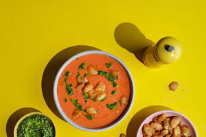 Roast tomato gazpacho with crispy beans & pesto