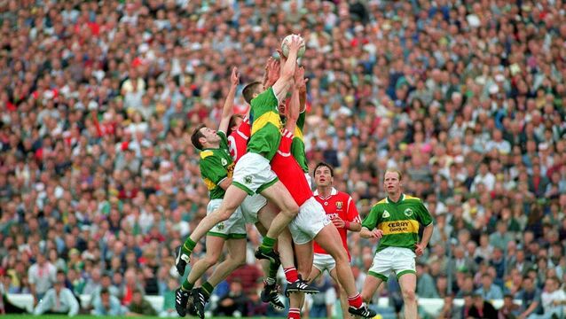 <p>HIGH AND MIGHTY: Kerry's Seamus Moynihan, Dara O'Sé, Maurice Fitzgerald and Liam Flaherty compete with Cork's Teddy McCarthy, Liam Honohan and Danny Culloty during the 1995 Munster Football Final in Killarney. Pic: Brendan Moran/Sportsfile</p>