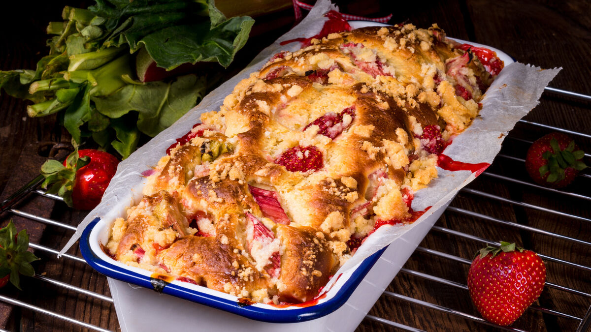 Michelle Darmody: How to bake summer fruit loaf