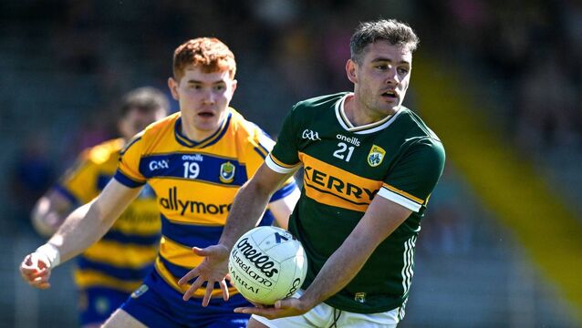<p>Graham O'Sullivan of Kerry in action against Colm Neary of Roscommon. Pic: Brendan Moran/Sportsfile</p>