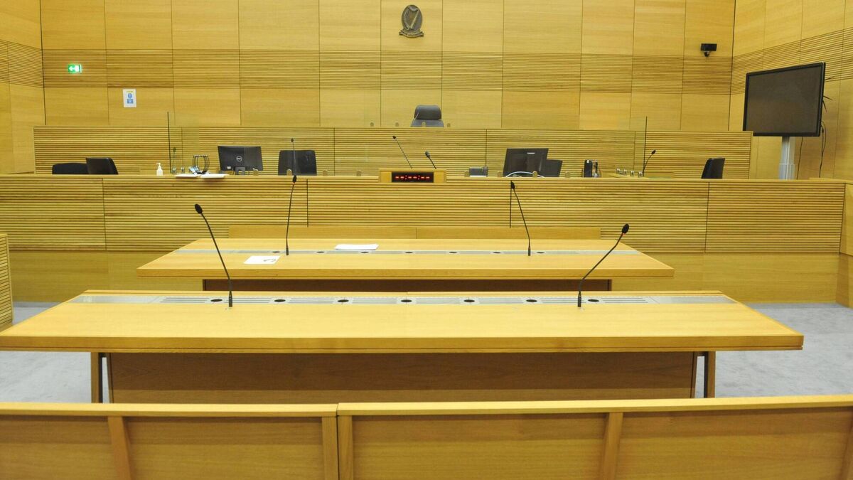 Cork man previously accused of attacking tourist found today with knife down his sock, court told