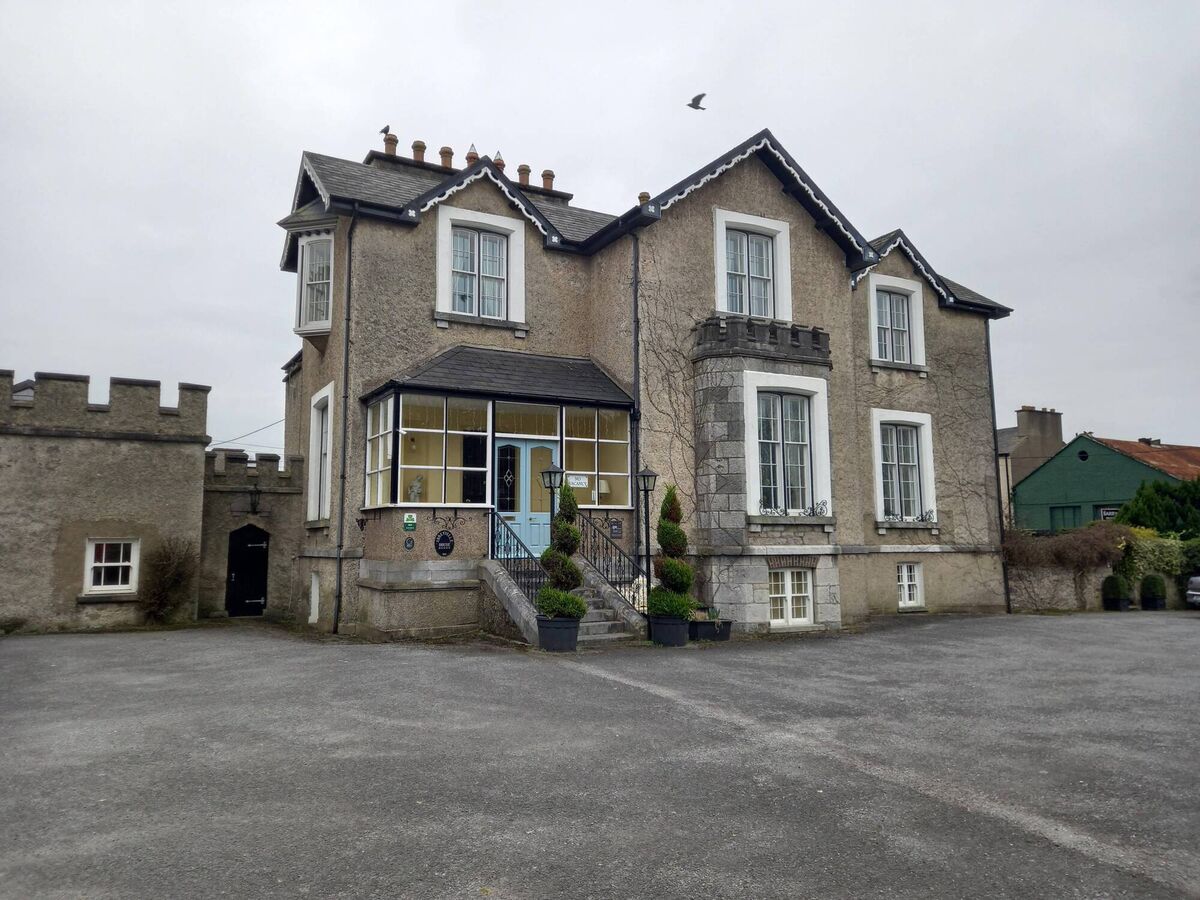 Ipas inspectors said Abbeyville House  in Fermoy, Co Cork, was a 'well-run operation', and praised management and staff who they said treated residents with 'respect and dignity'.