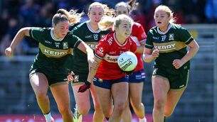 <p>Siobhan Callanan of Cork passes the ball ahead of Niamh Ni Chonchuir, Siofra O’Shea and Leah McMahon of Kerry during the TG4 Munster Senior Ladies Football Championship round 3 match between Kerry and Cork at Fitzgerald Stadium in Killarney, Kerry. Photo by Paul Phelan/Sportsfile</p> <p>Siobhan Callanan of Cork passes the ball ahead of Niamh Ni Chonchuir, Siofra O’Shea and Leah McMahon of Kerry during the TG4 Munster Senior Ladies Football Championship round 3 match between Kerry and Cork at Fitzgerald Stadium in Killarney, Kerry. Photo by Paul Phelan/Sportsfile</p>