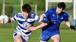 <p> James Kennefick of St Finbarr’s chases Sean Browne, Castlehaven in the MCCARTHY INSURANCE Group Football League Division 1 game at Castlehaven. Picture: Larry Cummins</p>