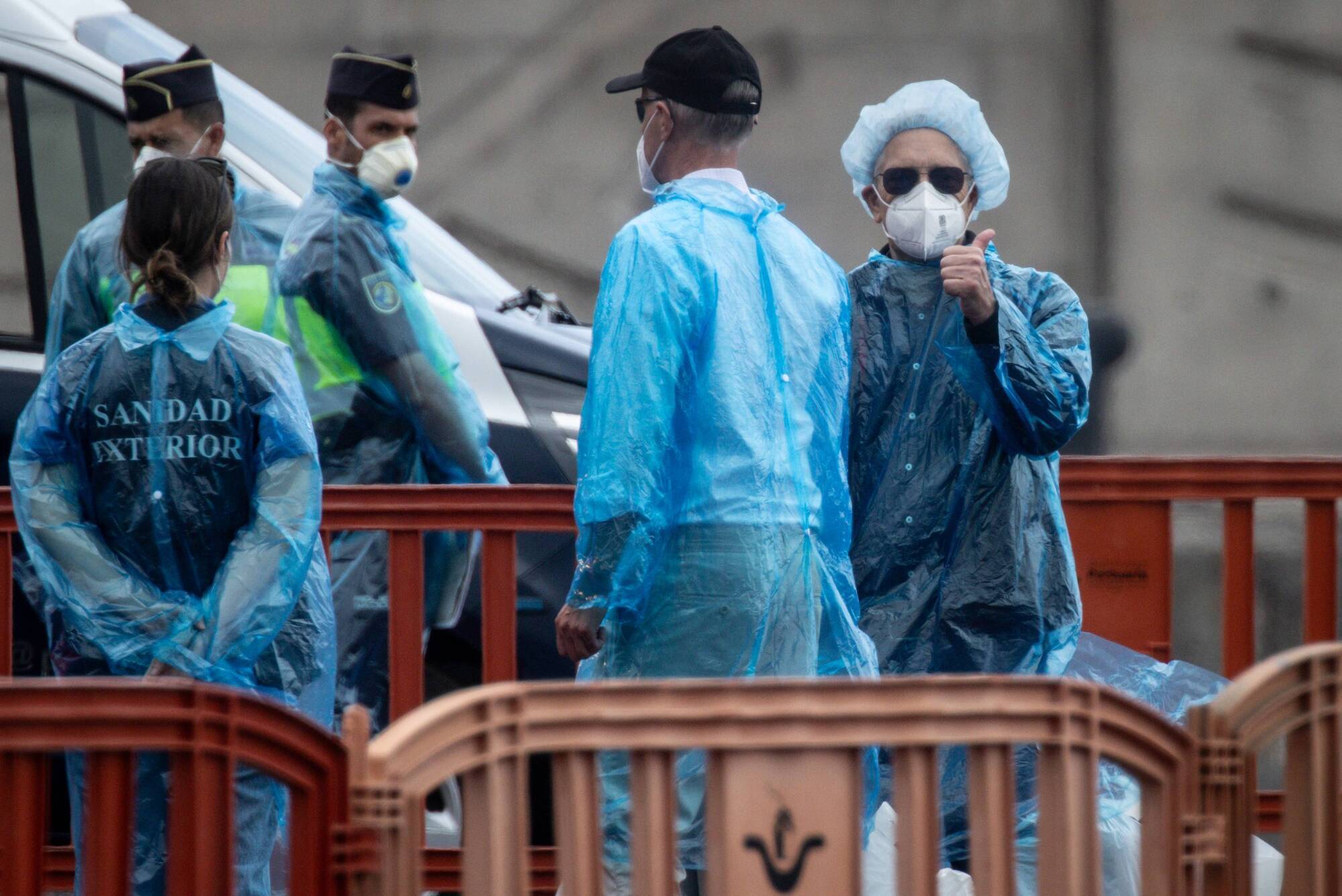French passenger on board hantavirus-hit ship tests positive as Irish passengers land home