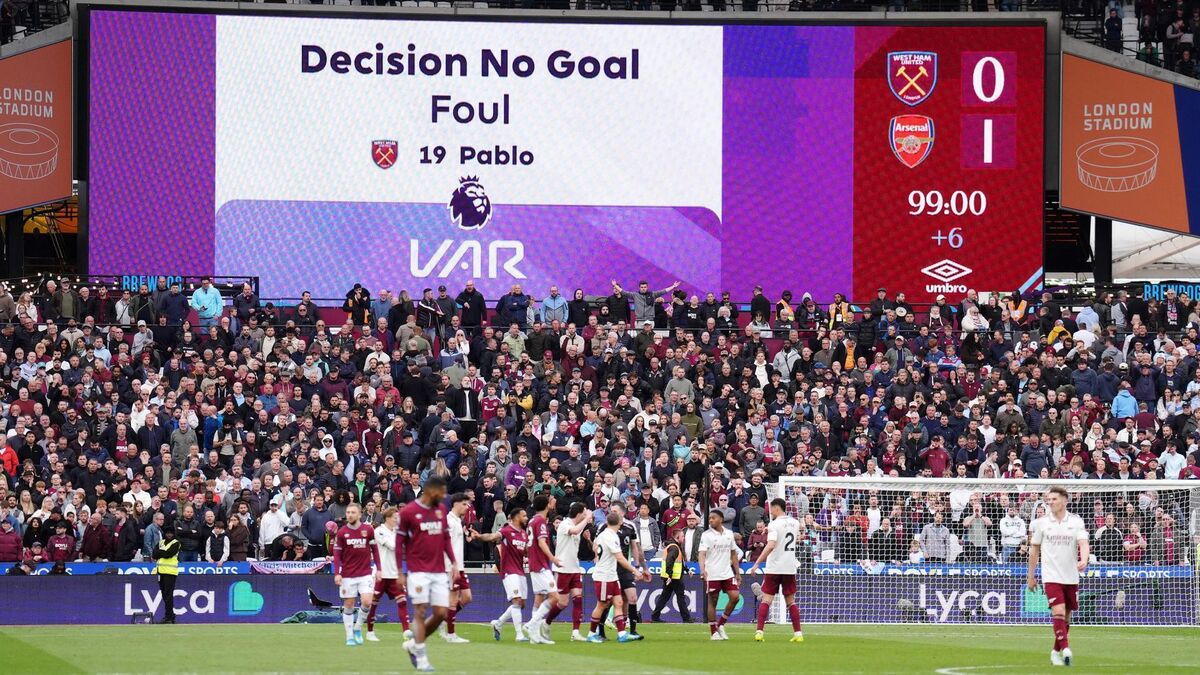 VAR offers up Arsenal’s title-deciding moment for digital mess generation
