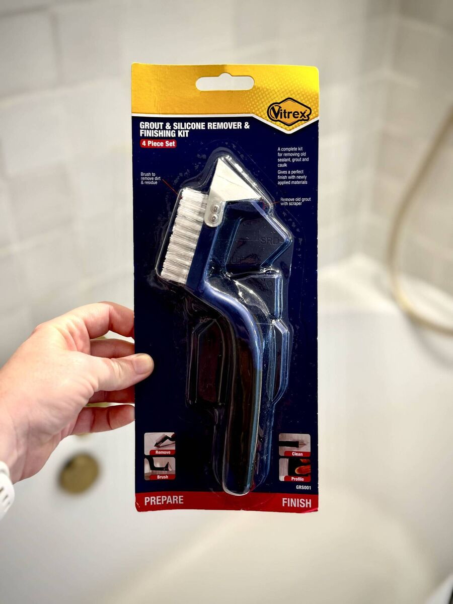Silicone-remover tool. 