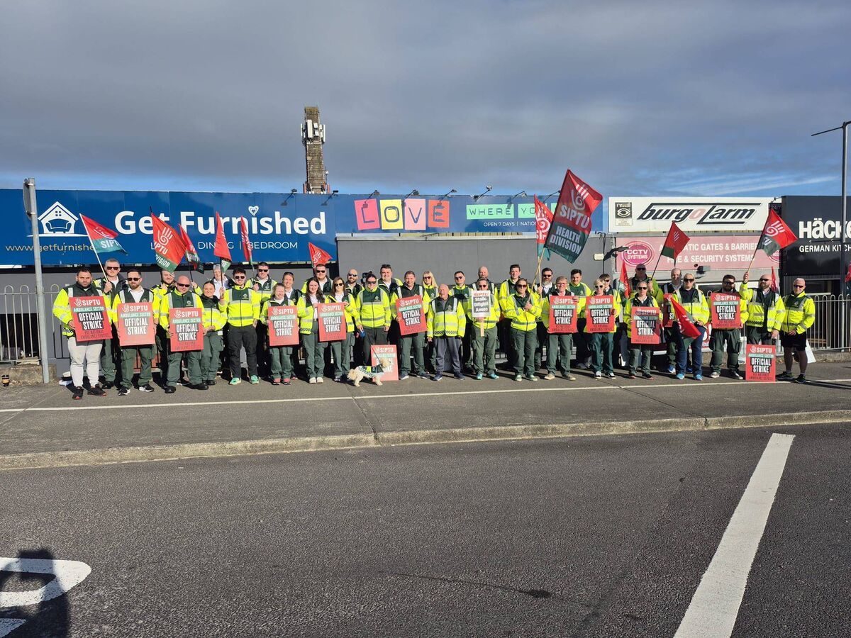 The picket line at the Kinsale Road Roundabout on Tuesday as part of a nationwide paramedic strike. Picture: SIPTU The picket line at the Kinsale Road Roundabout on Tuesday as part of a nationwide paramedic strike. Picture: SIPTU