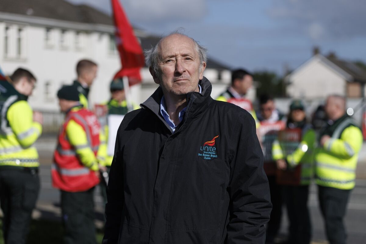 Brendan Byrne, Regional Officer from UNITE the Union, joins members and supporters of SIPTU and UNITE unions on the picket line outside Dundalk Ambulance Station, as paramedics in the National Ambulance Service go on strike. Picture: Liam McBurney/PA Wire Brendan Byrne, Regional Officer from UNITE the Union, joins members and supporters of SIPTU and UNITE unions on the picket line outside Dundalk Ambulance Station, as paramedics in the National Ambulance Service go on strike. Picture: Liam McBurney/PA Wire
