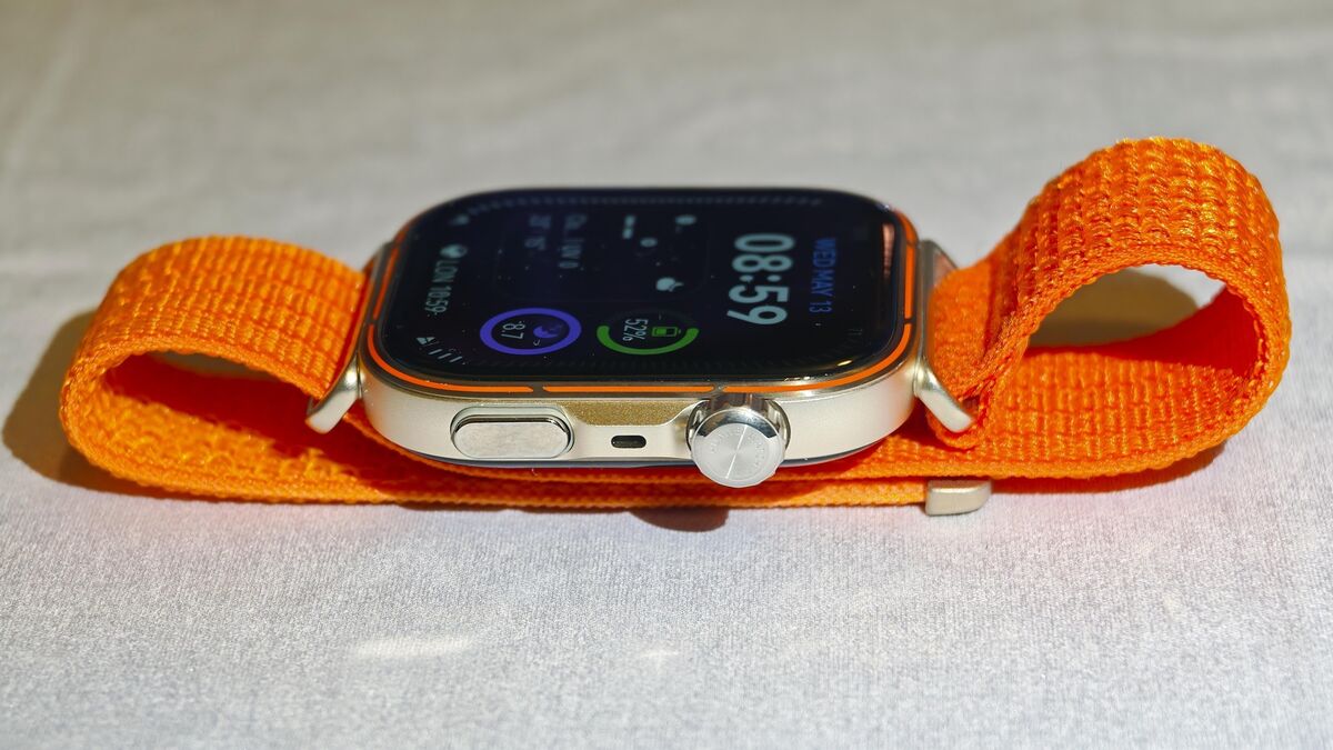 A close-up of the premium aluminium body and durable titanium alloy bezel. Picture: Noel Campion. A close-up of the premium aluminium body and durable titanium alloy bezel. Picture: Noel Campion.