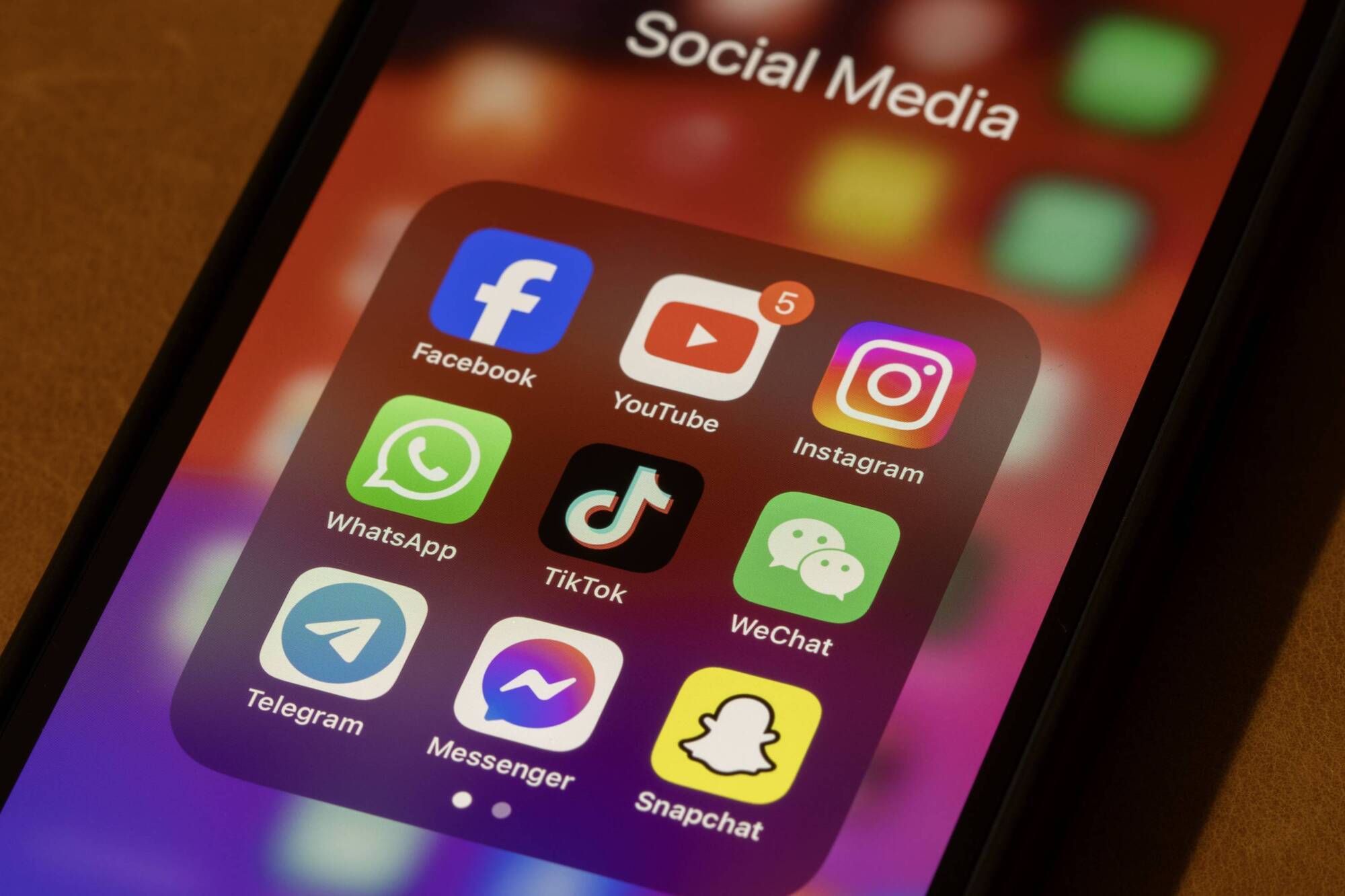 How countries around the world are seeking to curb children's social media use