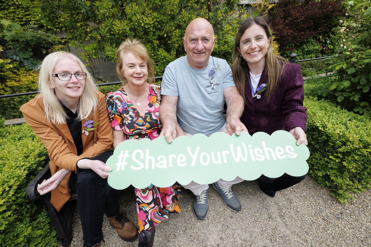 Mary McHugh and her husband Michael Kenny, parents of deceased donor Jayne McHugh, who died in early 2024, with their daughters Aoife and Nollaig.