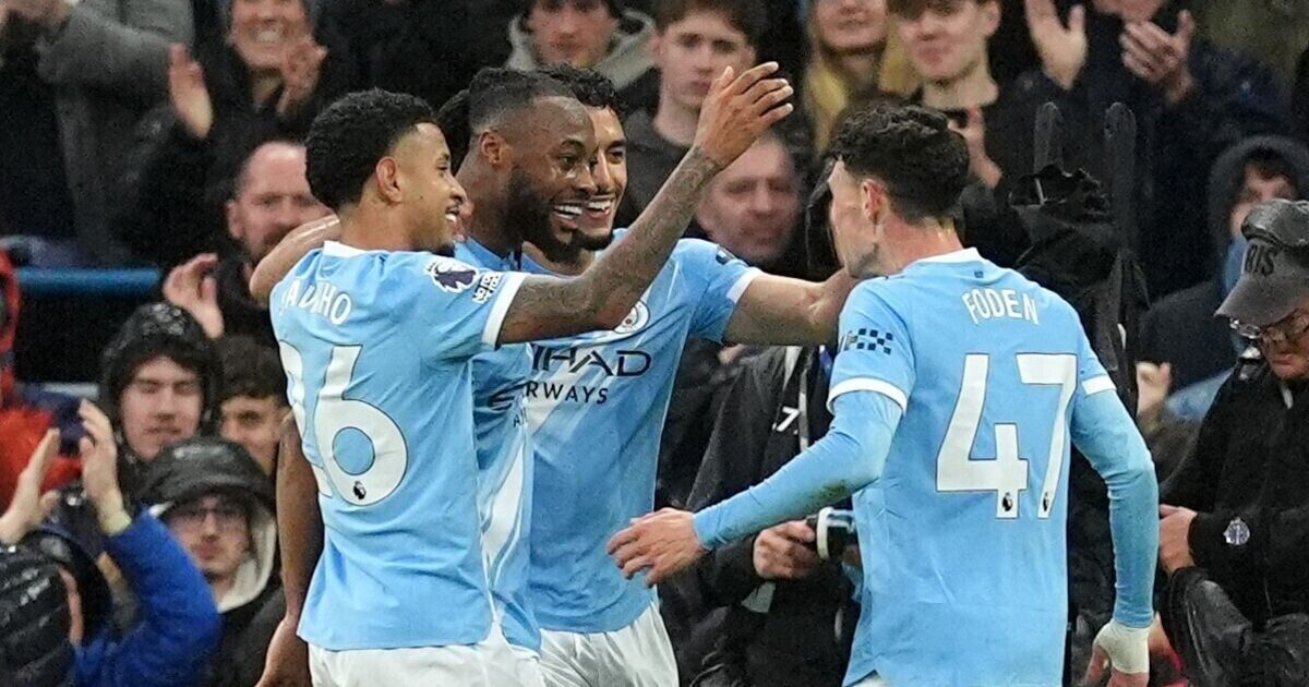 Foden catches fire as City dial up heat just a little on Arsenal