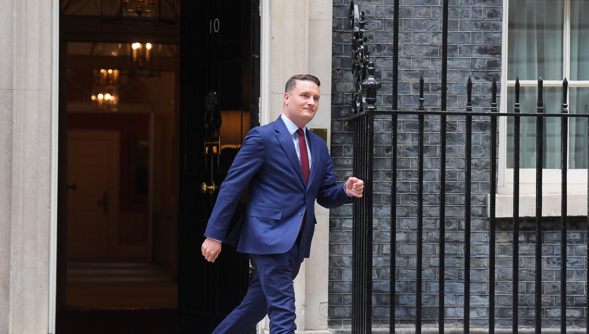 Labour turmoil continues as Streeting mulls leadership challenge