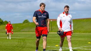 <p>Munster's Brian Gleeson and Diarmuid Barron. Pic: INPHO/Tom O’Hanlon</p>