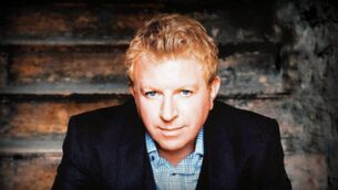 <p>Singer Tommy Fleming has expressed his concerns about the recovery of the live music scene.</p>