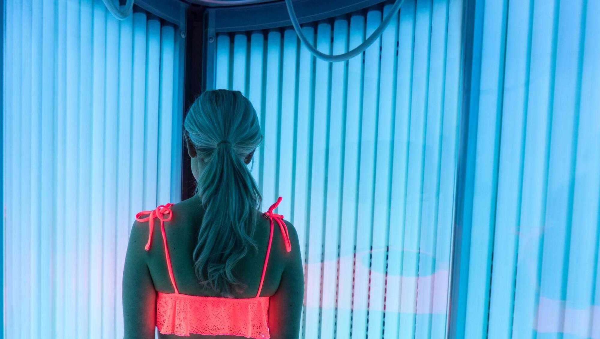 Department of Health to consult EU before deciding on sunbed ban