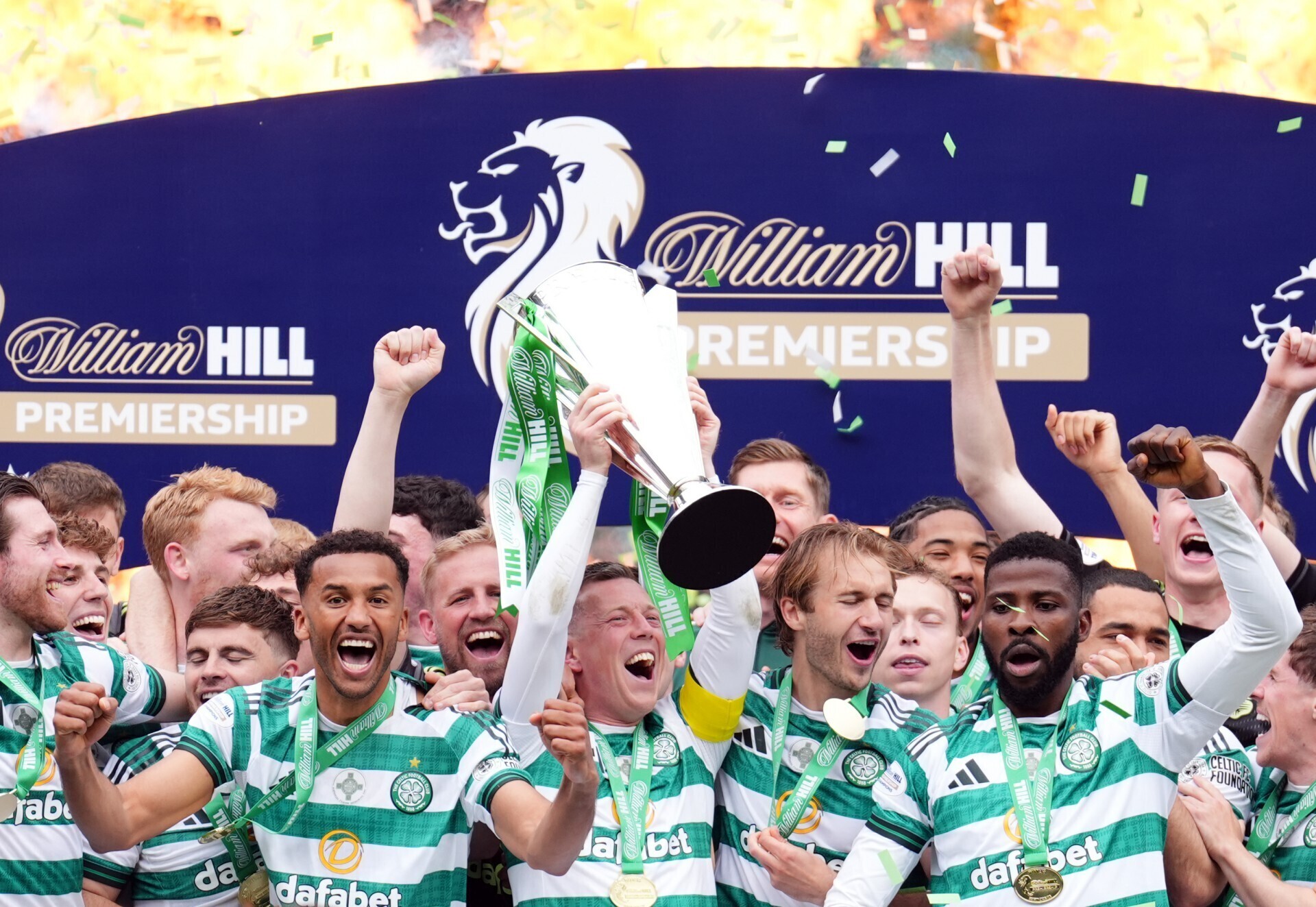 Celtic leave it late but break Hearts to claim Scottish title