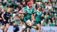 Aoife Wafer runs in a try 17/5/2026