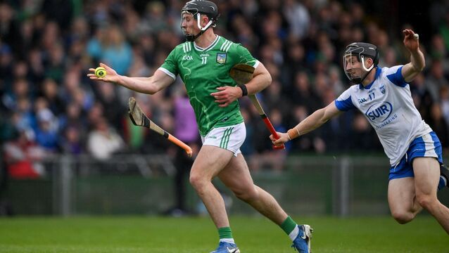 <p>ILLEGAL: Limerick's Aidan O’Connor handpasses the sliotar onto teammate Gearóid Hegarty, not pictured, in the lead up to Limerick's second goal. Pic: Brendan Moran/Sportsfile</p>