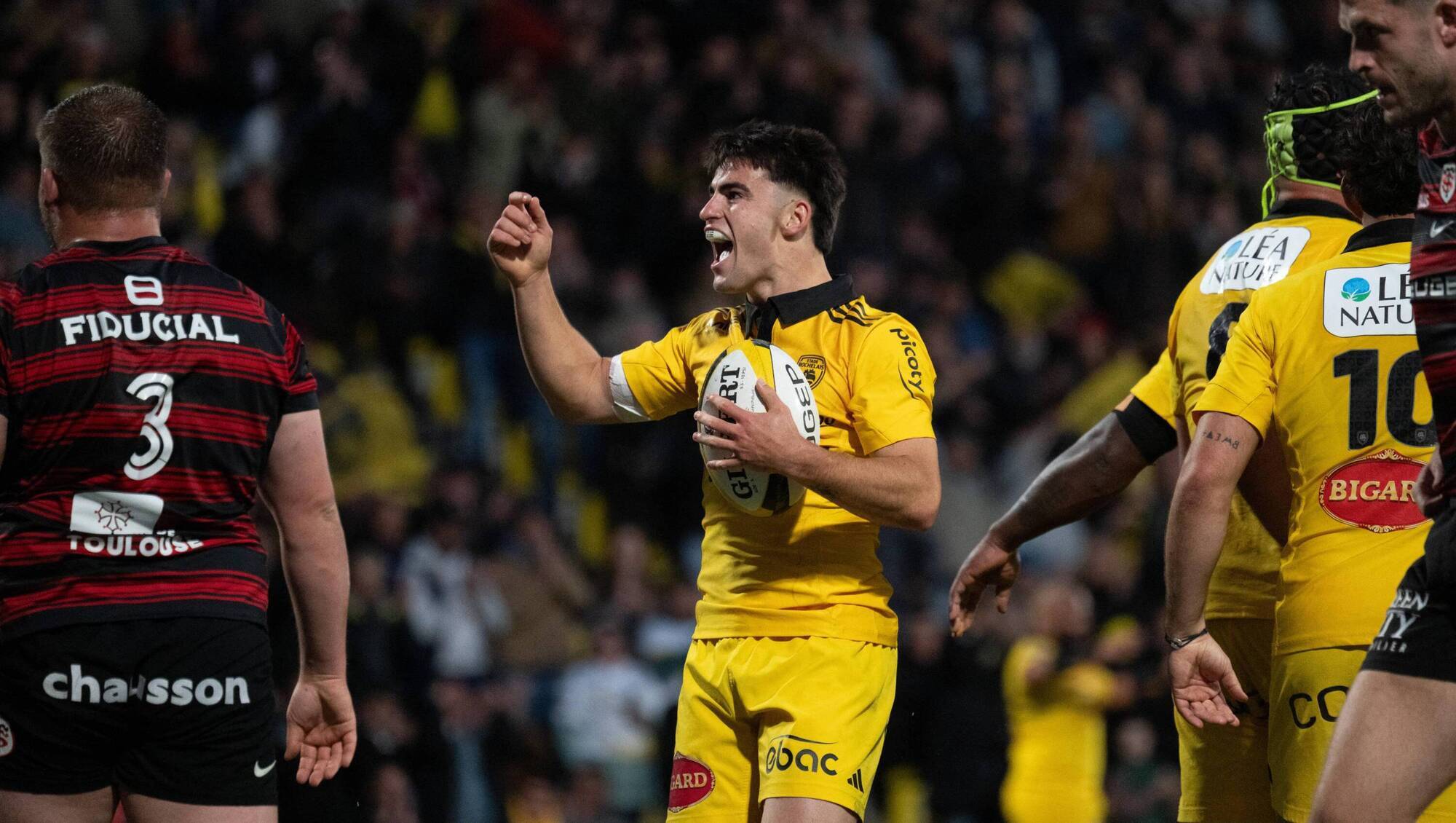 Ronan O'Gara's La Rochelle keep Top 14 play-off dream alive with Toulouse rout