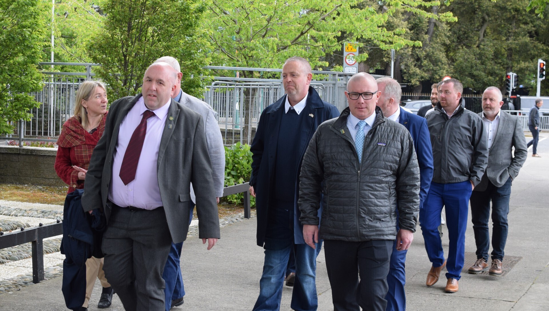 Paramedic unions predict 'difficult' talks to avert further strikes