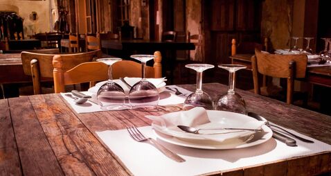 Burnout, stress and working rights breaches make up majority of hospitality workers' experiences