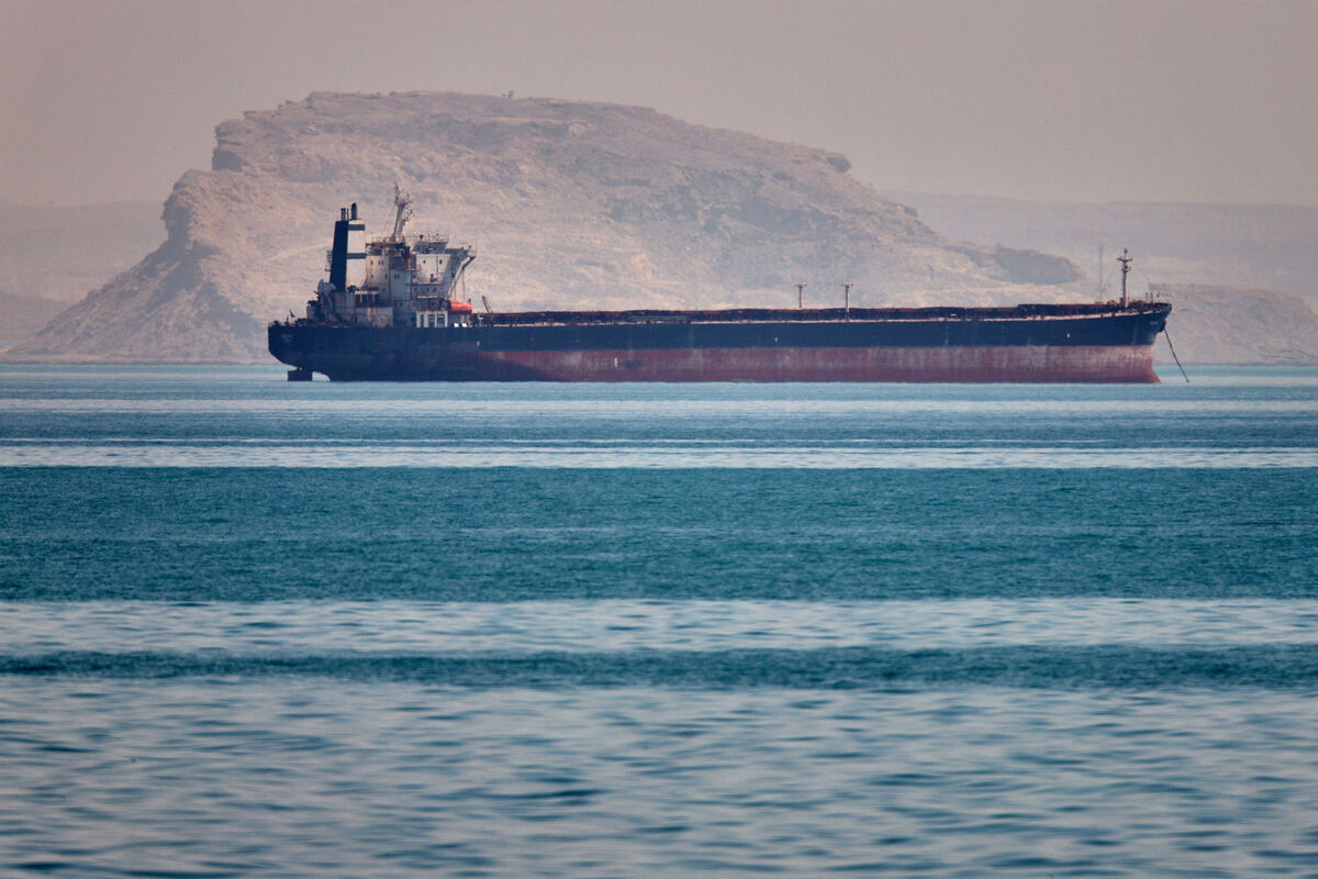 A bulk cargo ship sits at anchor in the Strait of Hormuz off Bandar Abbas, Iran, Saturday, May 2, 2026.(Amirhosein Khorgooi/ISNA via AP) A bulk cargo ship sits at anchor in the Strait of Hormuz off Bandar Abbas, Iran, Saturday, May 2, 2026.(Amirhosein Khorgooi/ISNA via AP)