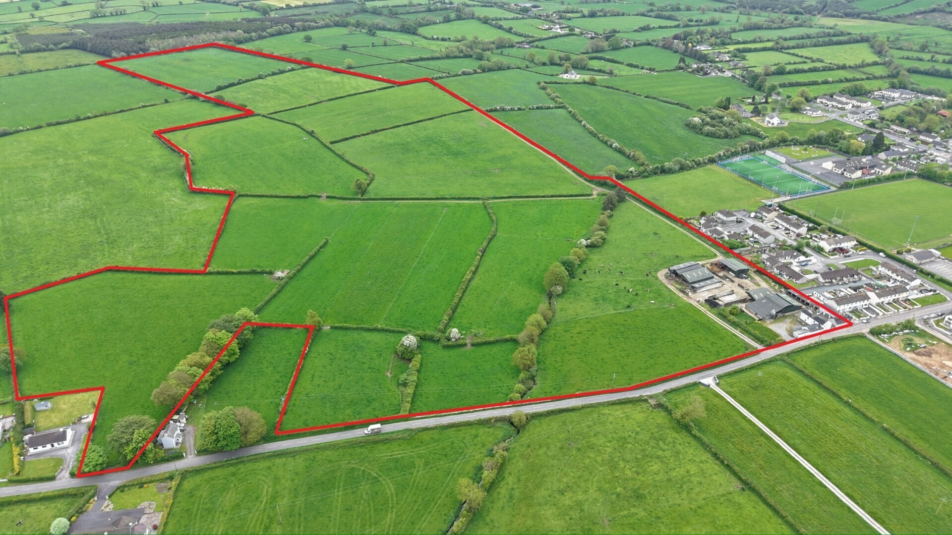 Brace of Ballyporeen farms guiding €1.35m at auction