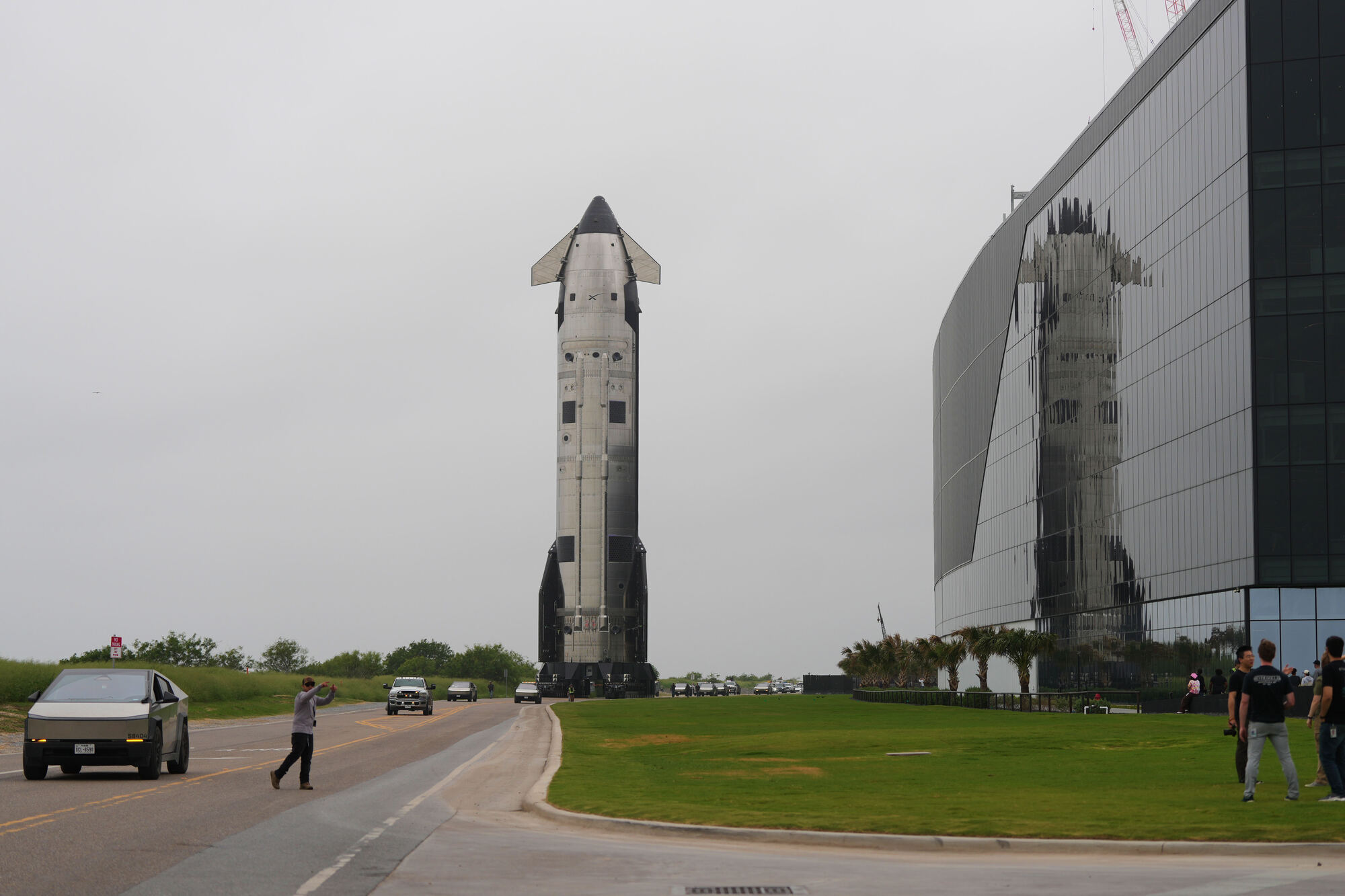 SpaceX reveals plans for what could be biggest-ever initial public offering