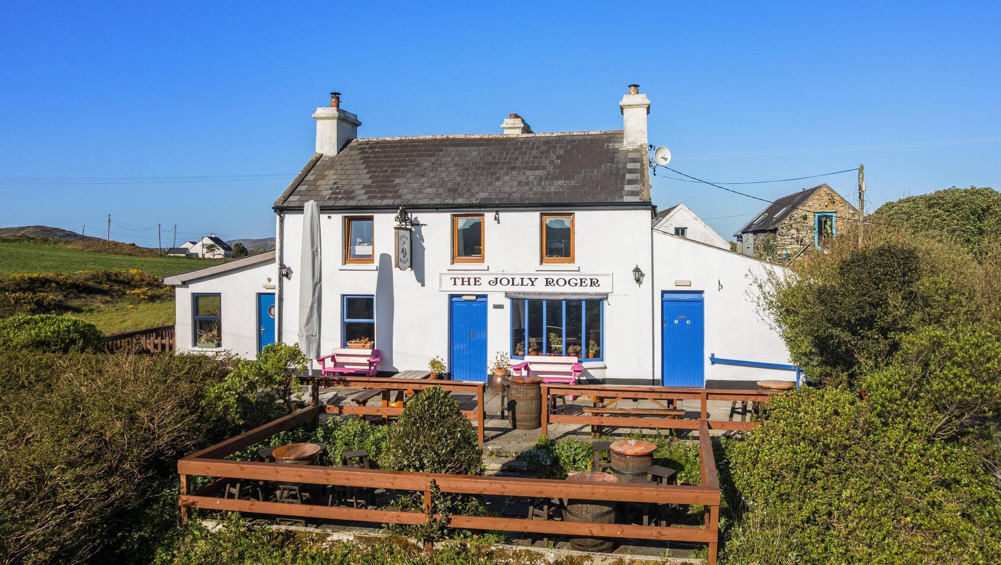 'Best panorama in the country': Sherkin Island's Jolly Roger pub on the market for €475,000