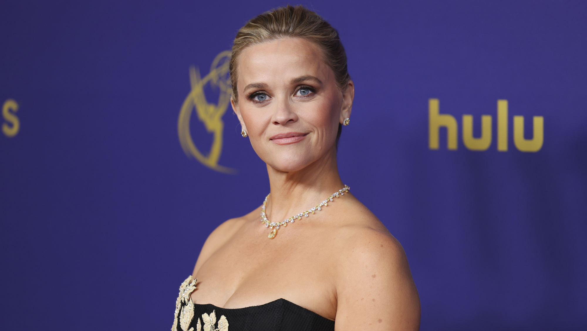 Joyce Fegan: Even girl bosses Reese Witherspoon and Mel Robbins can't convince women we need AI